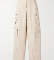 بنطلون من جاكوموس Jacquemus