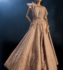 فستان من أدارا كوتور Adaara Couture