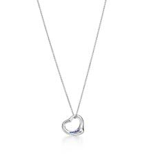 عقد من تيفاني أند كو. Tiffany & Co