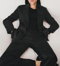 بدلة من Zara