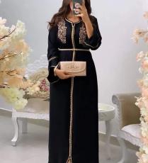 قفطان من Caftania Paris