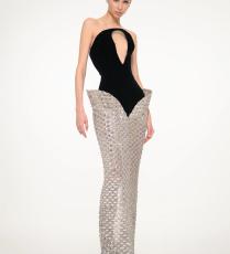 فستان من Valdrin Sahiti 