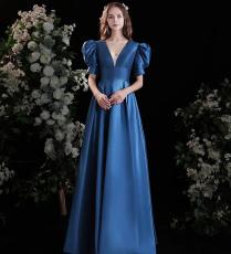 فستان من Veaul