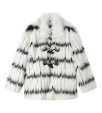 جاكيت من Andrea Martin