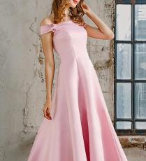 فستان من Angrila