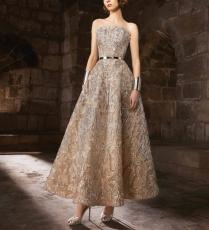 فستان من Elilhaam