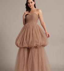 فستان من Lace & Beads