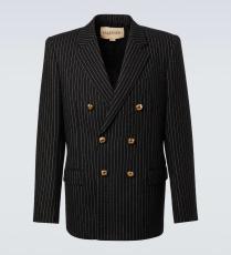 جاكيت من Valentino 