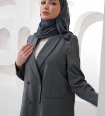 عباءة من Dana Al Hassan