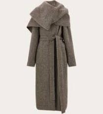 معطف من Ferragamo