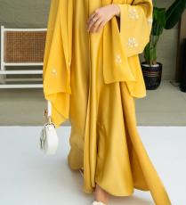 عباية من Modesque