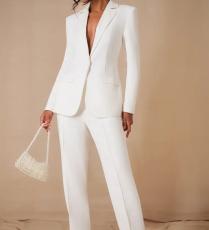 بدلة من Pretty Little Thing