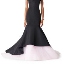 فستان من Carolina Herrera 