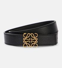 حزام من Loewe