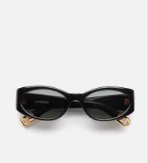 نظارات من Jacquemus