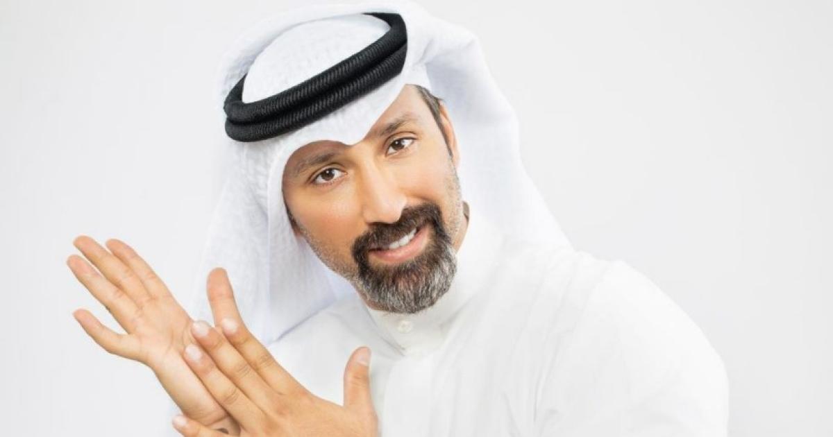 عبدالله الطليحي يتعرض لهجوم شرس بسبب قبلة | ET بالعربي