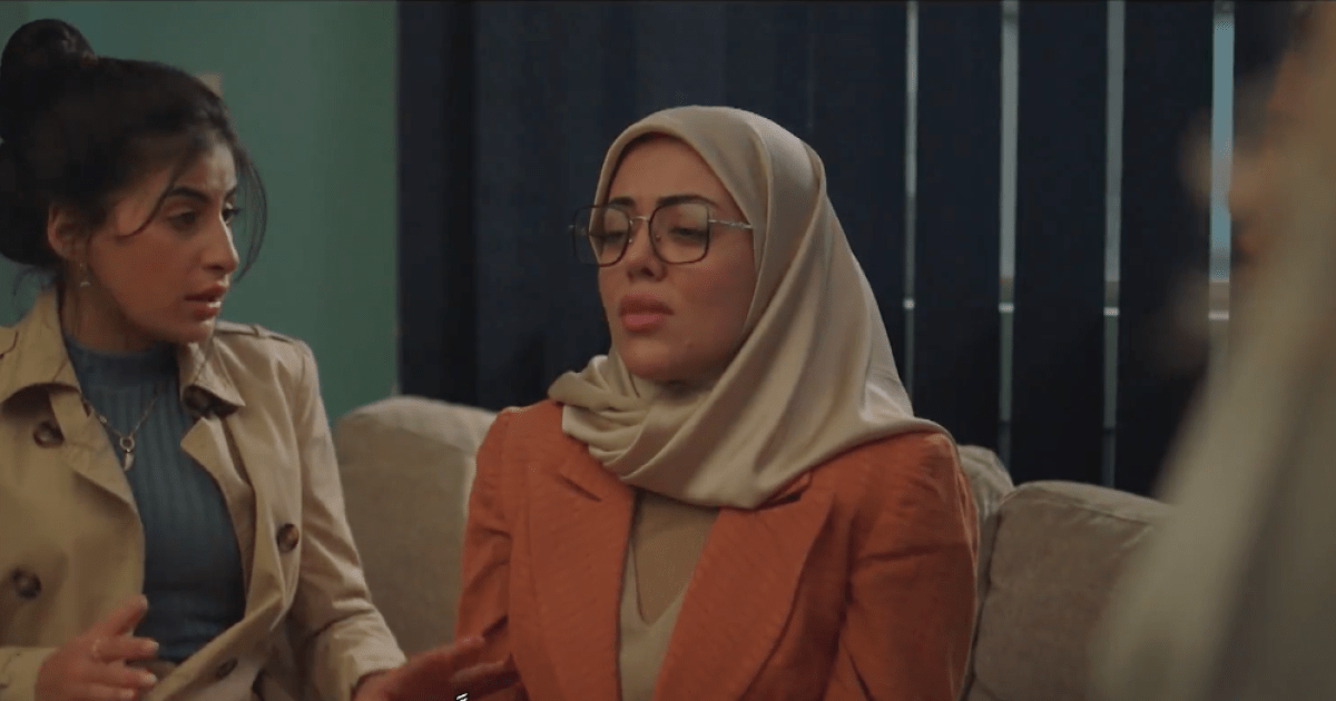 خرجت حامل بالخطأ.. مشهد في دفعة لندن يثير الجدل | ET بالعربي