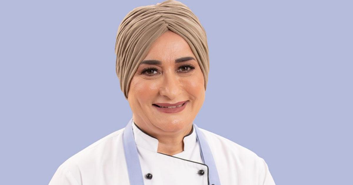 أول رد من منال العالم بعد ظهورها بدون حجاب. تحدثت ل ET بالعربي مؤكدة احترامها لمحبة الجمهور وتقديرها لكل الآراء، ووعدت بلقاء قريب بعد عودتها من أميركا 