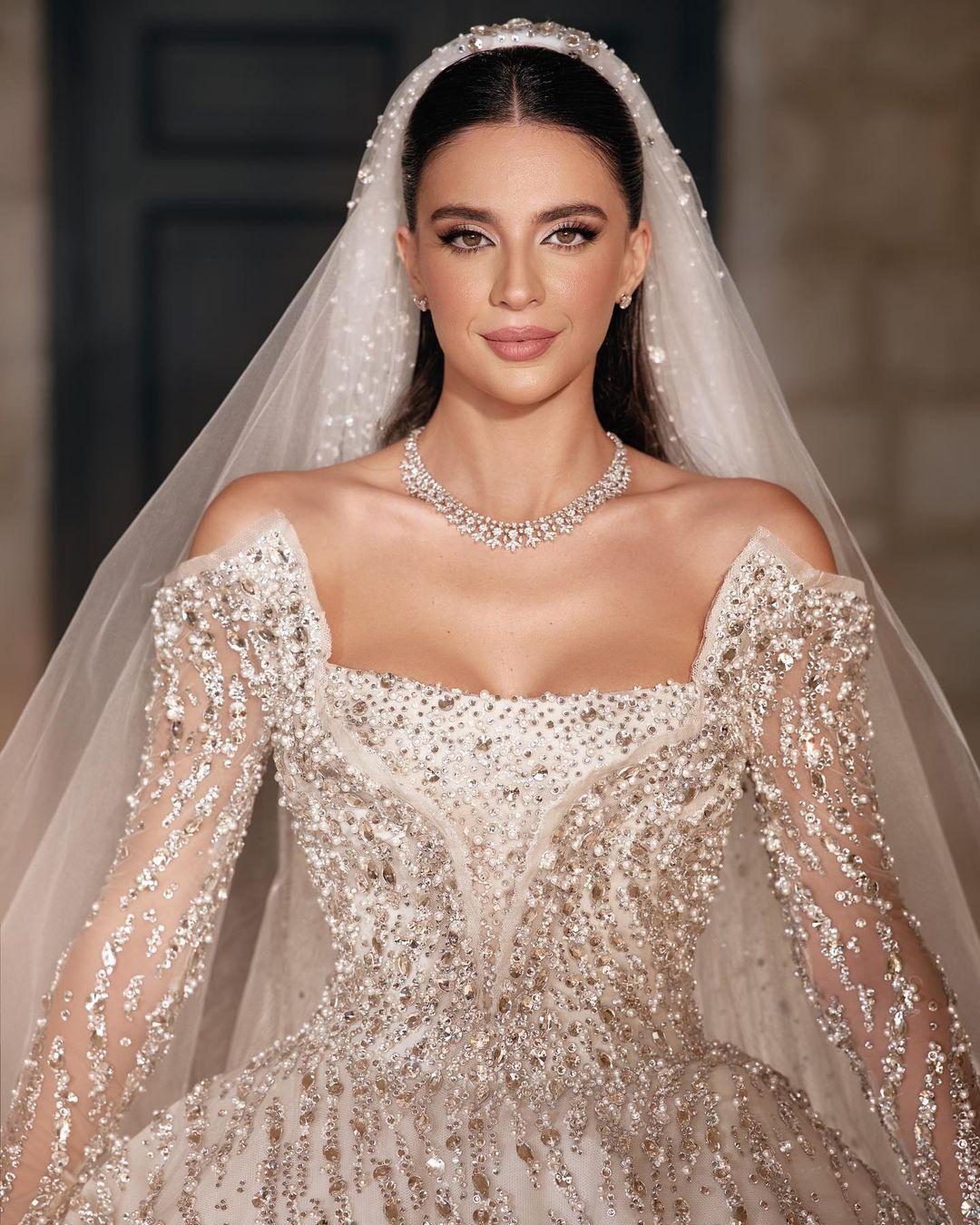 صور العروس بيرلا حلو ملكة جمال لبنان 2017 يوم زفافها