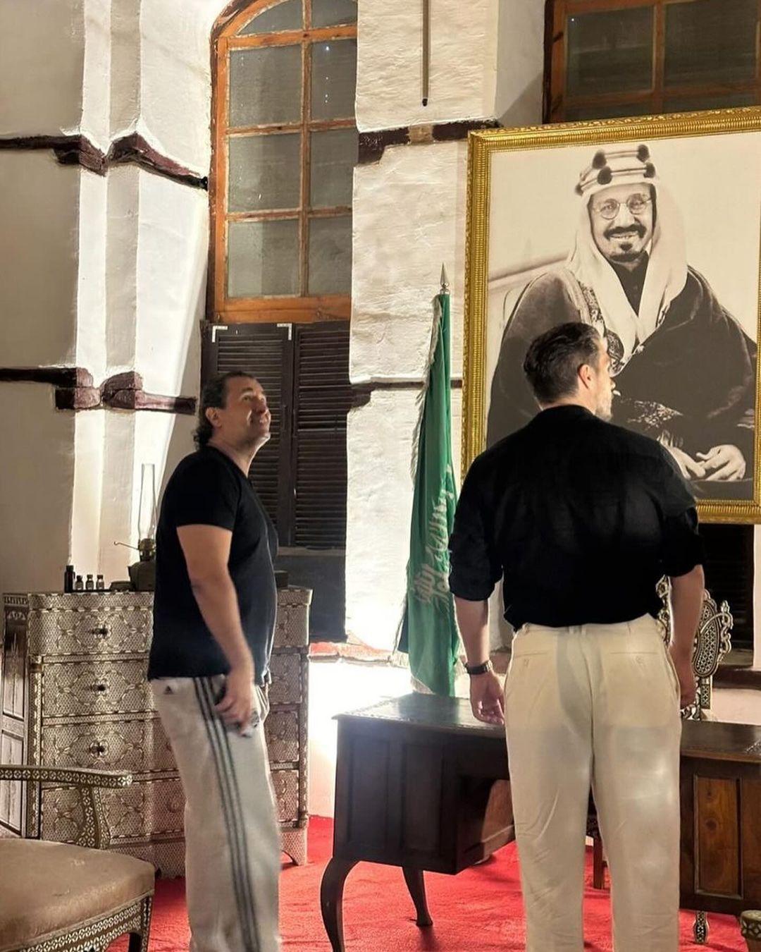 صور من زيارة هنري كافيل إلى السعودية 
