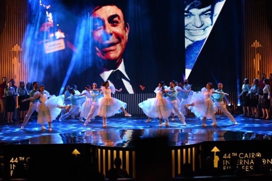 صور من حفل افتتاح القاهرة السينمائي 