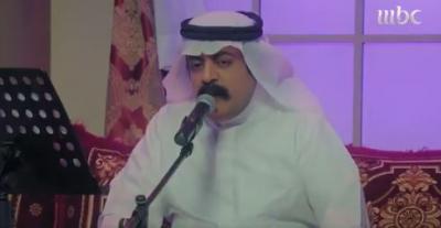 خالد الفراج خلال تقمصه شخصية غدير الشاطىء