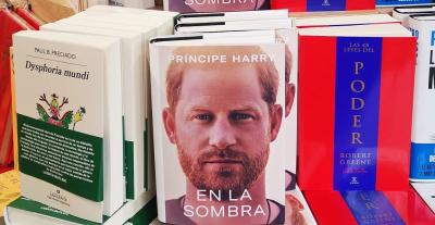 صدور كتاب الأمير هاري Spare في أسبانيا - تويتر