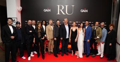 فريق عمل مسلسل RU - صورة من حساب GAIN على إكس
