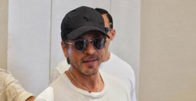 شاروخان - صورة من حساب IIFA Awards بانستقرام