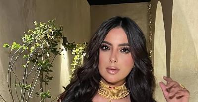ريم أرحمه: إطلالة أنيقة وجذابة بقفطان مطرز بالذهبي