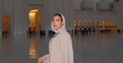 جورجينا رودريغيز في مسجد الشيخ زايد الكبير: عباية راقية واحترام للمكان