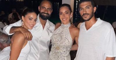 أمينة خليل وزوجها أحمد زعتر مع الأصدقاء