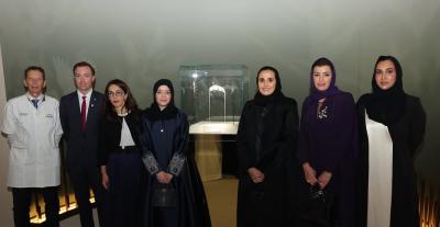 الشيخة المياسة تحتفي بتاج عائشة العطية وشوميه