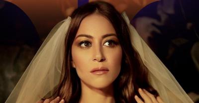 منة شلبي بفستان زفاف