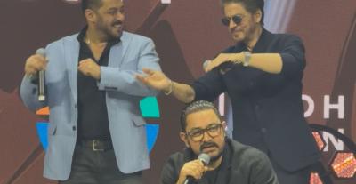عامر خان وشاروخان وسلمان خان عامر خان وشاروخان وسلمان خان