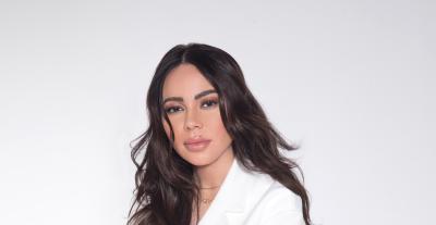 أسما إبراهيم تقدم ضيافة