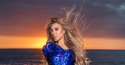 نجوى كرم بالأزرق الميتاليكي بفستان منحوت من نيكولا جبران - الصورة من انستغرام نجوى كرم بعدسة محمد سيف