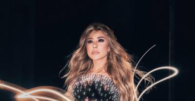 نجوى كرم بإطلالة كريستالية من جان لويس صبجي في قطر  - الصورة من انستغرام نجوى كرم بعدسة محمد سيف 