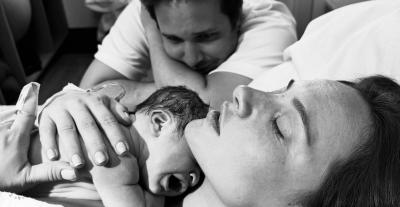 بشاك جومولتشينيلي وشاغري تشيتاناك يستقبلان طفلهما الأول