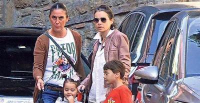  أوزغو نامال Özgü Namal