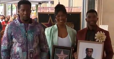 زوجة شادويك بوسمان مع شقيقيه - إكس