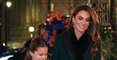 معطف كيت ميدلتون الأخضر وتنسيق تنورة التارتان من ميو ميو