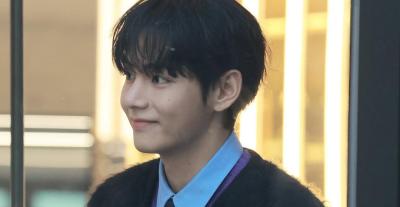 إطلالة كيم تايهونغ من سيلين تبرز موضة الـ Layering الشتوية