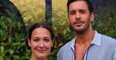 باريش أردوتش برفقة زوجته في قمة بريدج بأبوظبي - صورة معدلة