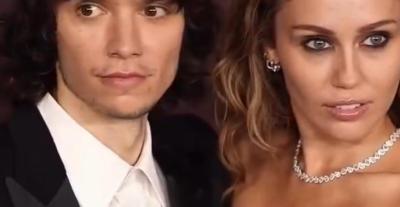 مايلي سايرس وماكس موراندو - إكس