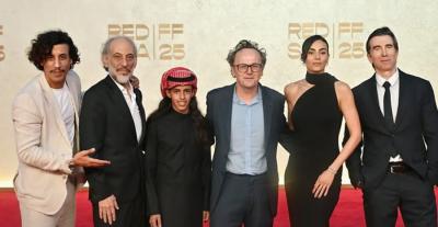 محارِبة الصحراء يعود إلى وطنه