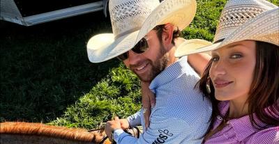 بيلا حديد - أدان بانويلوس