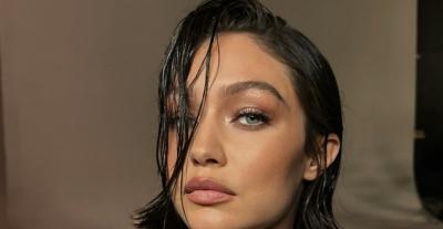 جيجي حديد تتخلى عن الأشقر وتظهر بشعر أسود داكن - الصورة من إانستغرام Dimitris Hair 