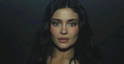  كايلي جينر  - Kylie Jenner - Residue Music Video