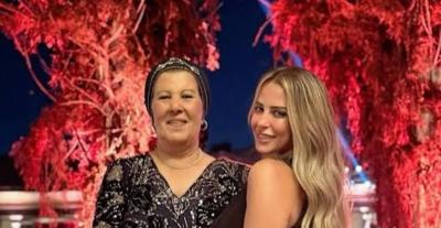 ريم مصطفى ووالدتها